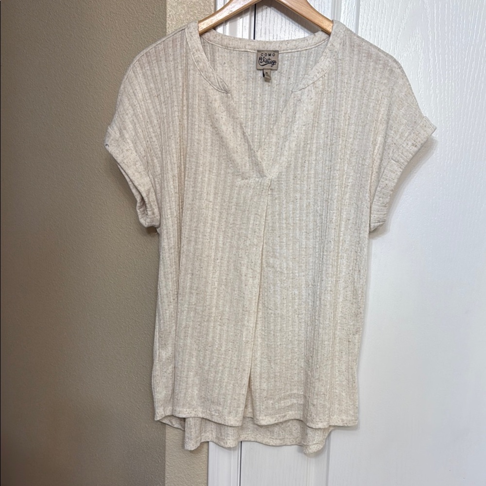 C&C California Cream Ribbed V-Notch Short Sleeve Top